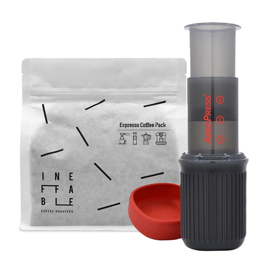 Pack de paquete de 250 gramos de café de especialidad y AeroPress Go