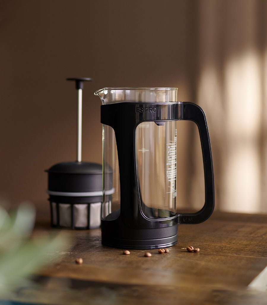 Prensa francesa de cristal y color negro de la marca ESPRO modelo P3 de 950 ml de capacidad